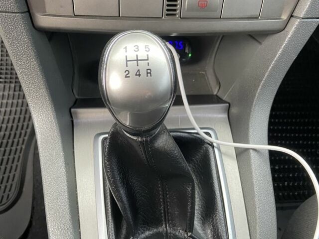 Синий Форд Фокус, объемом двигателя 1.6 л и пробегом 214 тыс. км за 4199 $, фото 12 на Automoto.ua