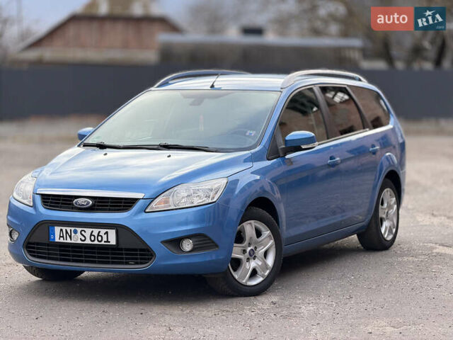 Синий Форд Фокус, объемом двигателя 1.6 л и пробегом 211 тыс. км за 4950 $, фото 1 на Automoto.ua