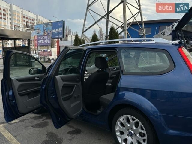 Синій Форд Фокус, об'ємом двигуна 1.6 л та пробігом 201 тис. км за 5950 $, фото 8 на Automoto.ua