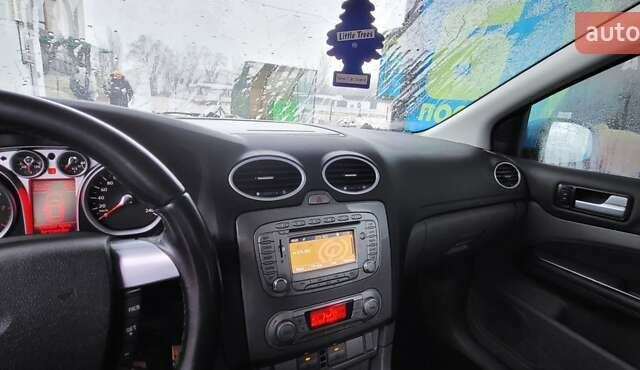 Синий Форд Фокус, объемом двигателя 1.8 л и пробегом 237 тыс. км за 5550 $, фото 14 на Automoto.ua