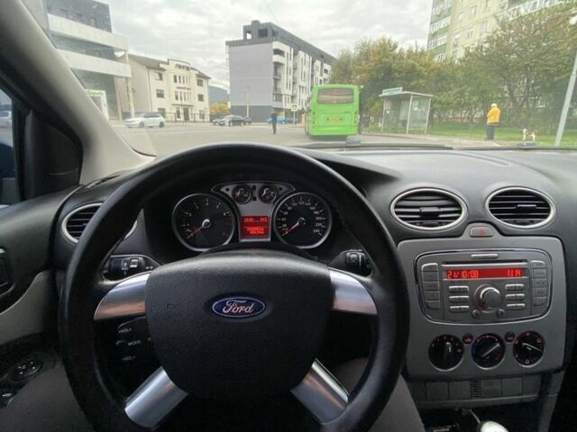 Синий Форд Фокус, объемом двигателя 1.6 л и пробегом 214 тыс. км за 4199 $, фото 10 на Automoto.ua