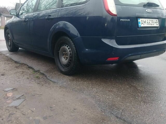 Синий Форд Фокус, объемом двигателя 1.6 л и пробегом 293 тыс. км за 5000 $, фото 1 на Automoto.ua