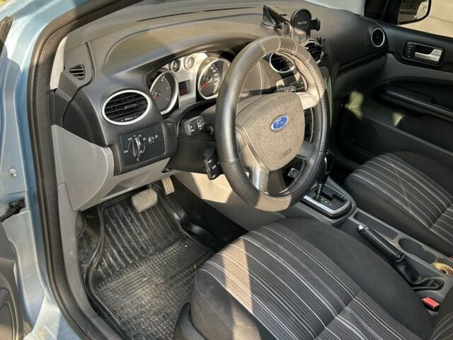 Синій Форд Фокус, об'ємом двигуна 2 л та пробігом 285 тис. км за 6500 $, фото 4 на Automoto.ua
