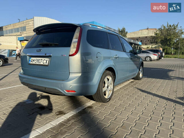 Синій Форд Фокус, об'ємом двигуна 2.01 л та пробігом 330 тис. км за 5900 $, фото 9 на Automoto.ua