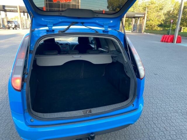 Синій Форд Фокус, об'ємом двигуна 1.6 л та пробігом 233 тис. км за 4650 $, фото 13 на Automoto.ua