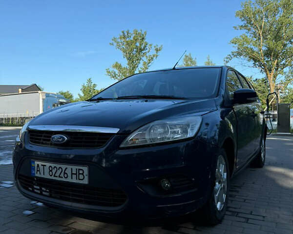Синий Форд Фокус, объемом двигателя 1.56 л и пробегом 200 тыс. км за 3850 $, фото 4 на Automoto.ua