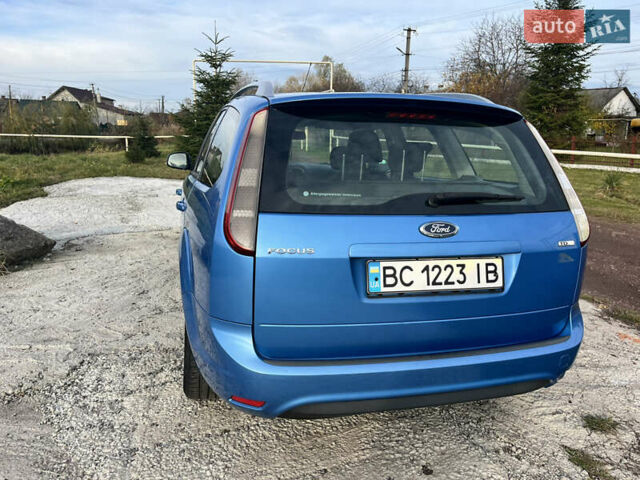 Синій Форд Фокус, об'ємом двигуна 2 л та пробігом 309 тис. км за 6800 $, фото 5 на Automoto.ua