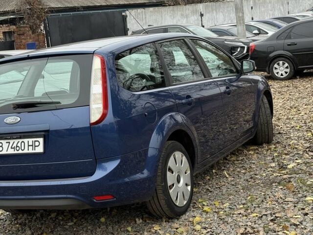 Синий Форд Фокус, объемом двигателя 1.6 л и пробегом 220 тыс. км за 5300 $, фото 2 на Automoto.ua