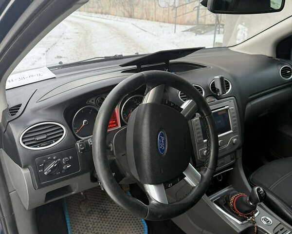 Синий Форд Фокус, объемом двигателя 1.6 л и пробегом 285 тыс. км за 5250 $, фото 22 на Automoto.ua