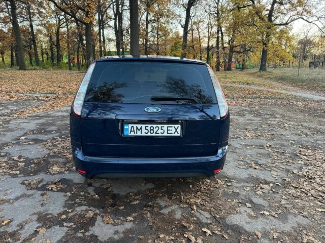 Синий Форд Фокус, объемом двигателя 1.6 л и пробегом 318 тыс. км за 5200 $, фото 5 на Automoto.ua