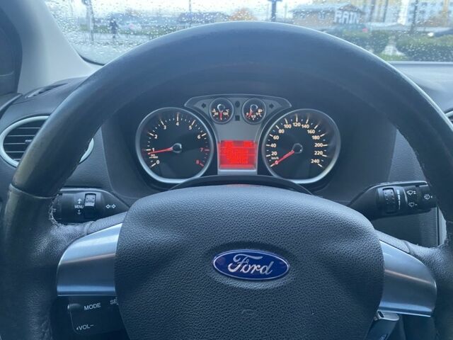 Синій Форд Фокус, об'ємом двигуна 1.6 л та пробігом 243 тис. км за 4950 $, фото 7 на Automoto.ua