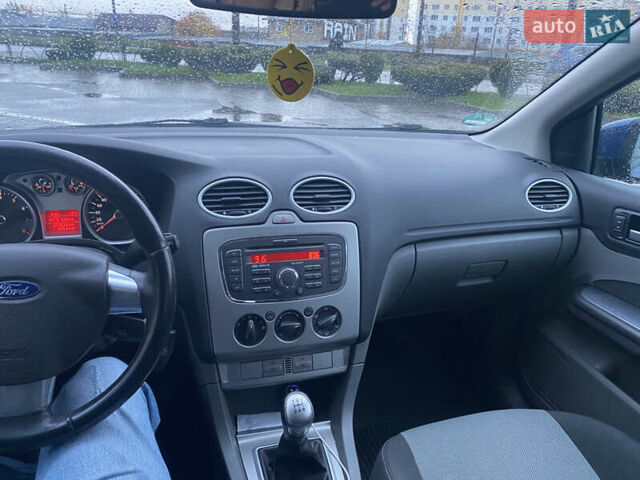 Синий Форд Фокус, объемом двигателя 1.6 л и пробегом 245 тыс. км за 4800 $, фото 11 на Automoto.ua