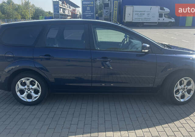 Синій Форд Фокус, об'ємом двигуна 1.8 л та пробігом 228 тис. км за 4800 $, фото 3 на Automoto.ua