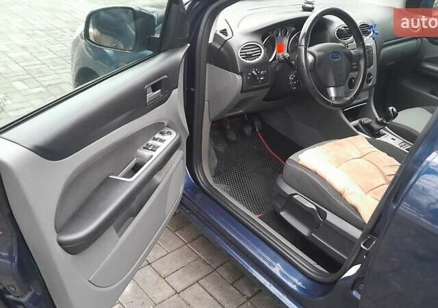 Синій Форд Фокус, об'ємом двигуна 1.6 л та пробігом 216 тис. км за 5450 $, фото 24 на Automoto.ua