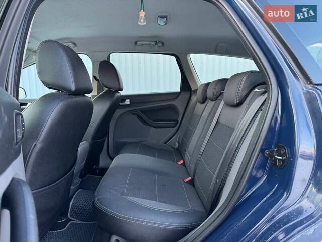 Синий Форд Фокус, объемом двигателя 1.56 л и пробегом 244 тыс. км за 6790 $, фото 9 на Automoto.ua