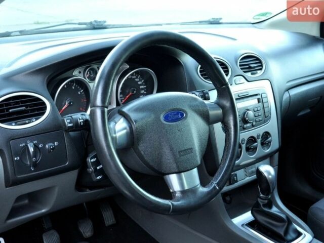 Синий Форд Фокус, объемом двигателя 1.6 л и пробегом 188 тыс. км за 5700 $, фото 14 на Automoto.ua