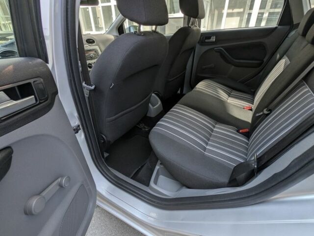 Синий Форд Фокус, объемом двигателя 1.6 л и пробегом 181 тыс. км за 5990 $, фото 23 на Automoto.ua