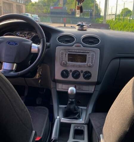 Синий Форд Фокус, объемом двигателя 1.56 л и пробегом 315 тыс. км за 4900 $, фото 10 на Automoto.ua