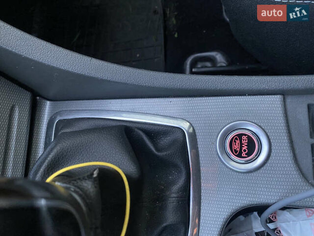 Синий Форд Фокус, объемом двигателя 1.56 л и пробегом 276 тыс. км за 5500 $, фото 3 на Automoto.ua