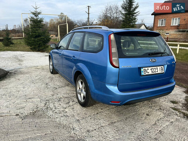 Синій Форд Фокус, об'ємом двигуна 2 л та пробігом 309 тис. км за 6800 $, фото 2 на Automoto.ua