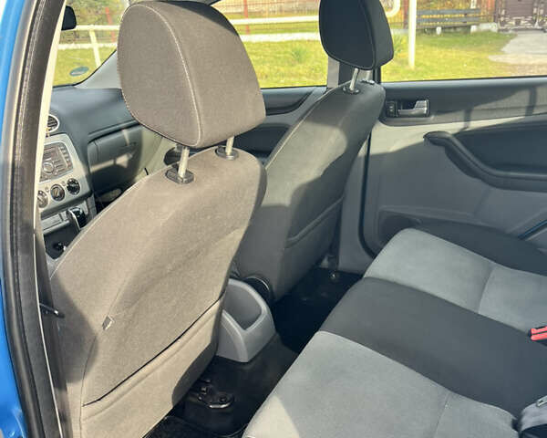 Синій Форд Фокус, об'ємом двигуна 2 л та пробігом 309 тис. км за 6800 $, фото 15 на Automoto.ua