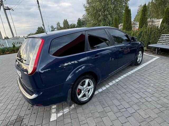 Синій Форд Фокус, об'ємом двигуна 1.8 л та пробігом 267 тис. км за 4500 $, фото 6 на Automoto.ua
