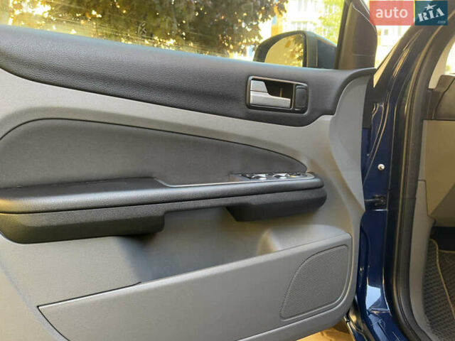 Синий Форд Фокус, объемом двигателя 1.56 л и пробегом 244 тыс. км за 6200 $, фото 20 на Automoto.ua