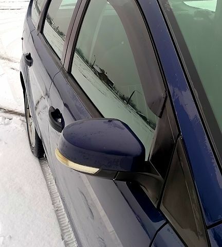 Синій Форд Фокус, об'ємом двигуна 1.6 л та пробігом 167 тис. км за 5100 $, фото 4 на Automoto.ua