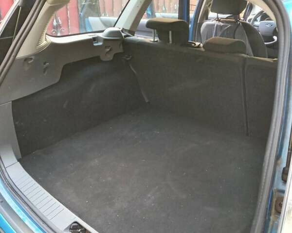 Синій Форд Фокус, об'ємом двигуна 1.56 л та пробігом 277 тис. км за 5500 $, фото 12 на Automoto.ua