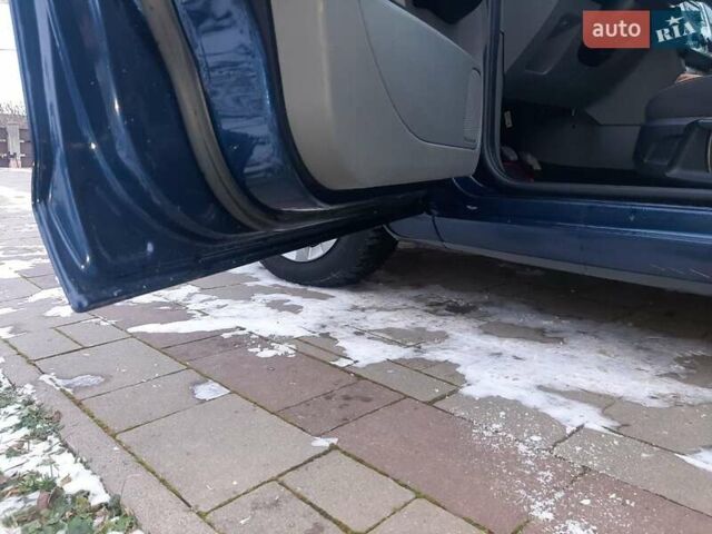 Синій Форд Фокус, об'ємом двигуна 1.56 л та пробігом 218 тис. км за 5500 $, фото 15 на Automoto.ua