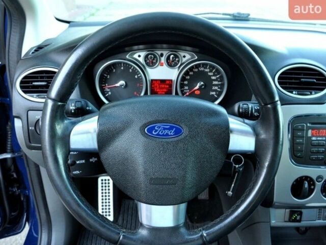 Синий Форд Фокус, объемом двигателя 1.6 л и пробегом 188 тыс. км за 5700 $, фото 9 на Automoto.ua