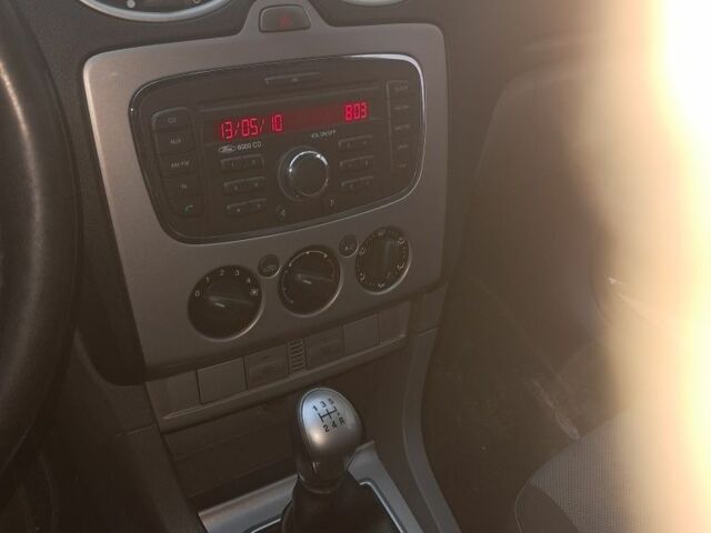 Синий Форд Фокус, объемом двигателя 1.6 л и пробегом 320 тыс. км за 5200 $, фото 3 на Automoto.ua