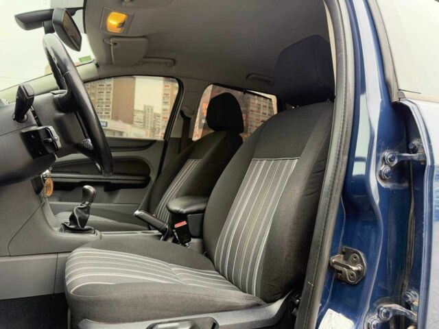 Синій Форд Фокус, об'ємом двигуна 0 л та пробігом 251 тис. км за 5490 $, фото 8 на Automoto.ua