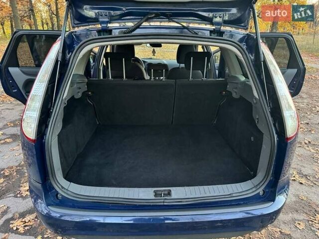 Синий Форд Фокус, объемом двигателя 1.6 л и пробегом 318 тыс. км за 4700 $, фото 10 на Automoto.ua