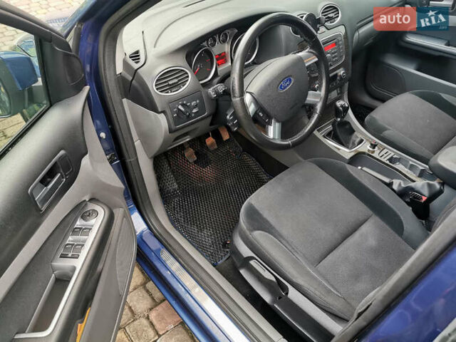 Синій Форд Фокус, об'ємом двигуна 1.6 л та пробігом 206 тис. км за 6400 $, фото 10 на Automoto.ua