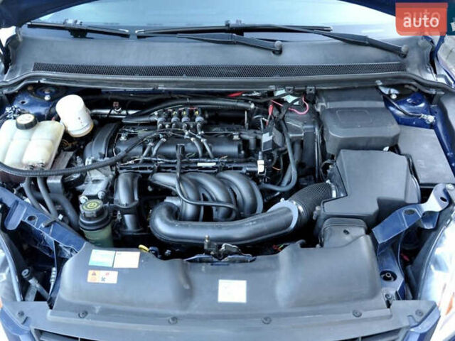 Синий Форд Фокус, объемом двигателя 1.6 л и пробегом 198 тыс. км за 6000 $, фото 21 на Automoto.ua