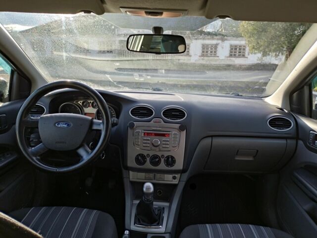 Синий Форд Фокус, объемом двигателя 1.6 л и пробегом 236 тыс. км за 5300 $, фото 3 на Automoto.ua