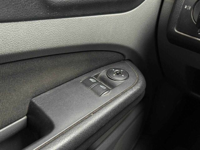 Синій Форд Фокус, об'ємом двигуна 0 л та пробігом 251 тис. км за 5490 $, фото 15 на Automoto.ua