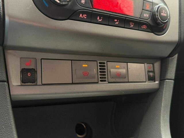 Синій Форд Фокус, об'ємом двигуна 0 л та пробігом 251 тис. км за 5490 $, фото 18 на Automoto.ua