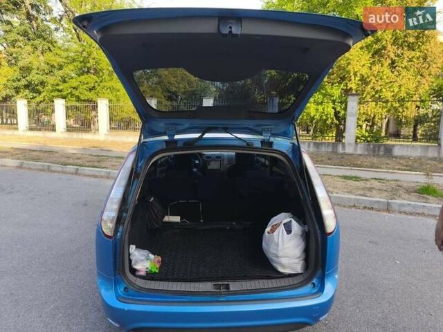 Синій Форд Фокус, об'ємом двигуна 2 л та пробігом 326 тис. км за 6500 $, фото 6 на Automoto.ua