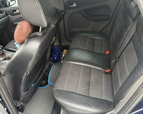 Синий Форд Фокус, объемом двигателя 1.6 л и пробегом 285 тыс. км за 5250 $, фото 27 на Automoto.ua