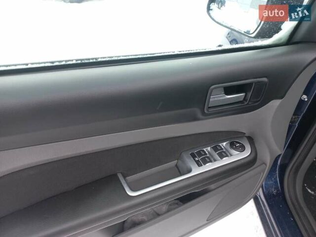 Синій Форд Фокус, об'ємом двигуна 1.8 л та пробігом 228 тис. км за 4600 $, фото 10 на Automoto.ua