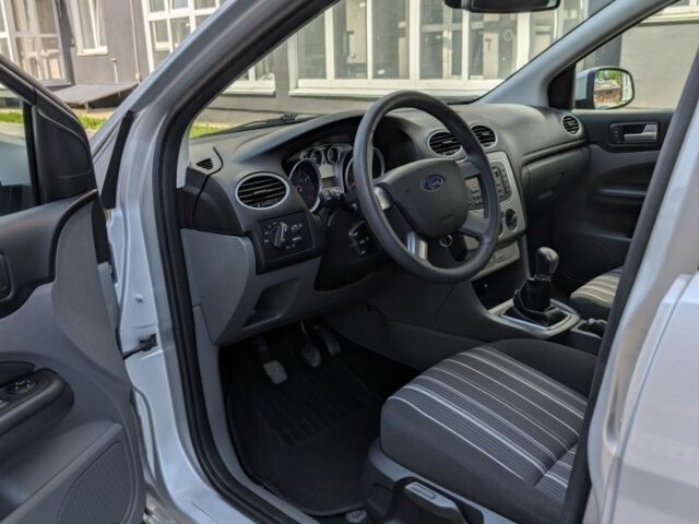 Синий Форд Фокус, объемом двигателя 1.6 л и пробегом 181 тыс. км за 5990 $, фото 16 на Automoto.ua