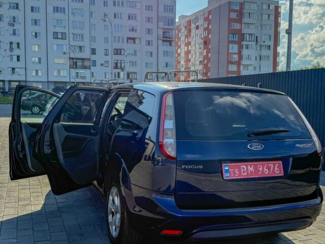 Синий Форд Фокус, объемом двигателя 1.8 л и пробегом 228 тыс. км за 5700 $, фото 1 на Automoto.ua