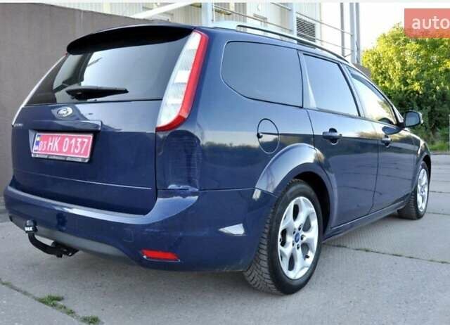 Синий Форд Фокус, объемом двигателя 1.6 л и пробегом 188 тыс. км за 6300 $, фото 2 на Automoto.ua