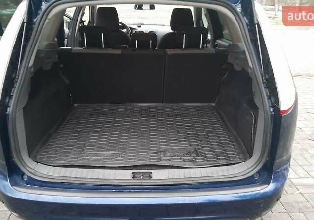 Синій Форд Фокус, об'ємом двигуна 1.6 л та пробігом 216 тис. км за 5450 $, фото 40 на Automoto.ua