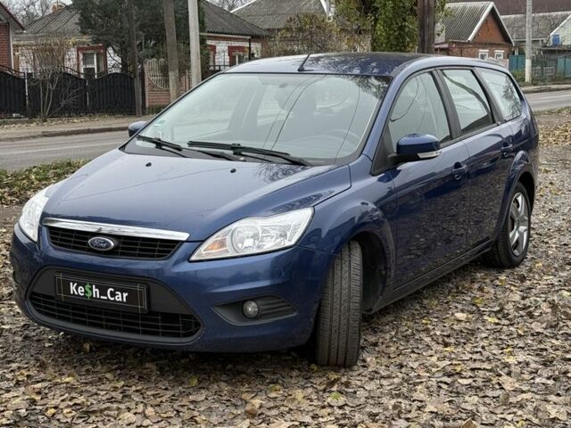Синий Форд Фокус, объемом двигателя 1.6 л и пробегом 220 тыс. км за 5300 $, фото 1 на Automoto.ua