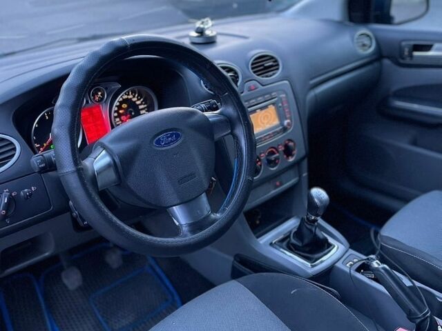 Синій Форд Фокус, об'ємом двигуна 1.56 л та пробігом 340 тис. км за 4450 $, фото 13 на Automoto.ua