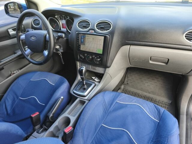 Синій Форд Фокус, об'ємом двигуна 2 л та пробігом 326 тис. км за 6500 $, фото 6 на Automoto.ua