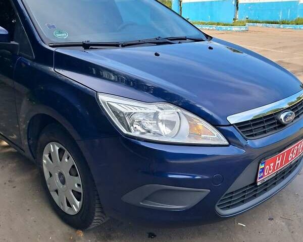 Синий Форд Фокус, объемом двигателя 1.6 л и пробегом 141 тыс. км за 6100 $, фото 2 на Automoto.ua